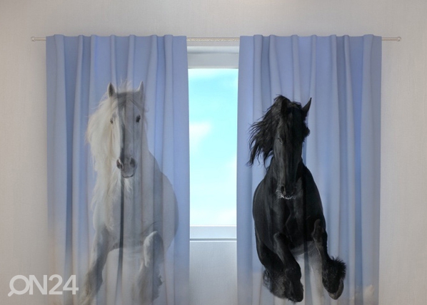 Полузатемняющая штора Horses 1, 240x220 cm