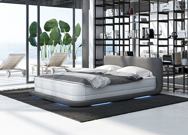 LED valaistu sänky + patja 180x200 cm