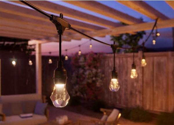 Nanoleaf Essentials Matter nutikas mitmevärviline välisvalgusti – 15 m laienduskomplekt