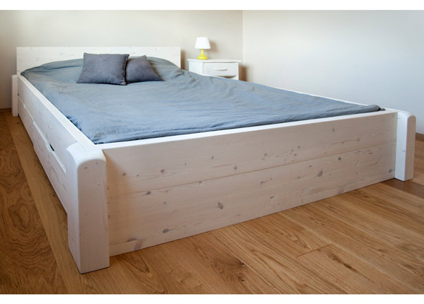Täispuidust voodi pesukastidega Country Extra 90x200 cm