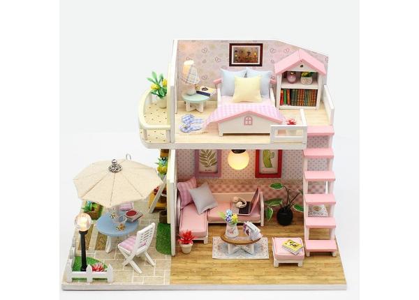 Кукольный домик + мебель со светодиодной подсветкой