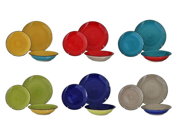 Набор керамических тарелок, 18 предм