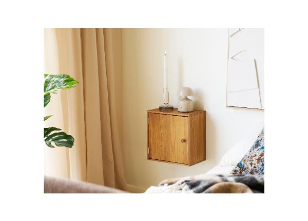 Настенная полка с дверцей Townsville