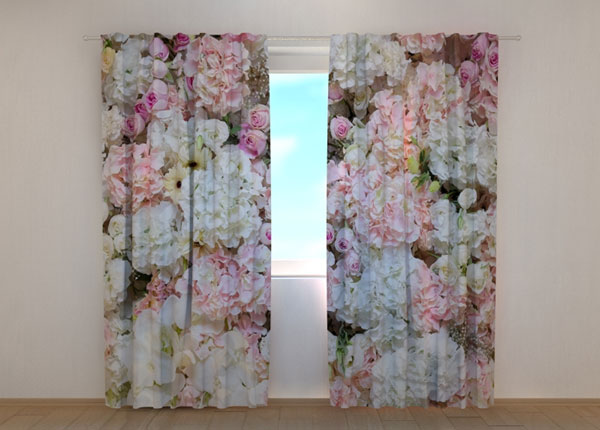 Полузатемняющая штора Flowers Background 240x220 cm
