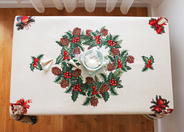 Рождественская скатерть из гобелена Holly 140x180 см