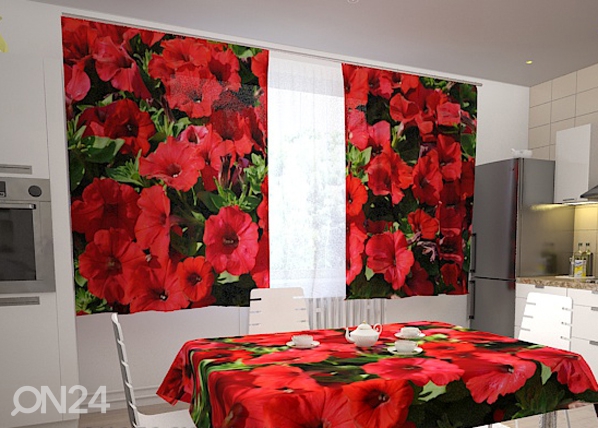Затемняющая штора Red petunias 200x120 см
