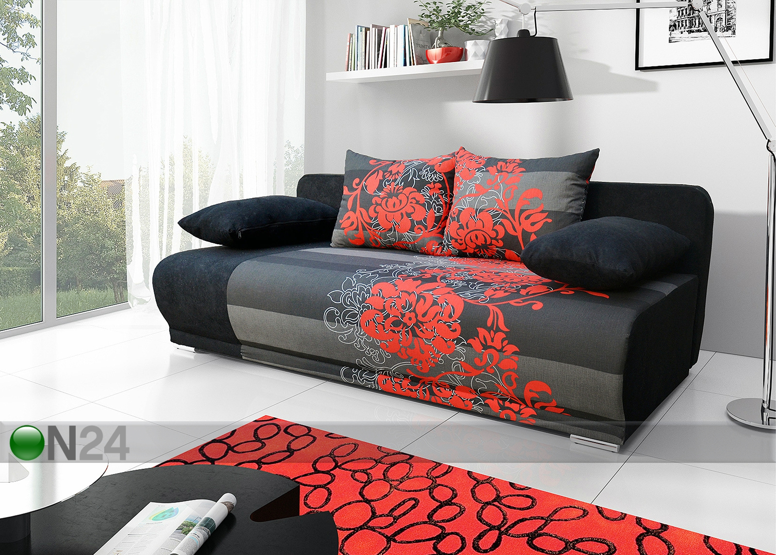 Серый диван с красными цветами
