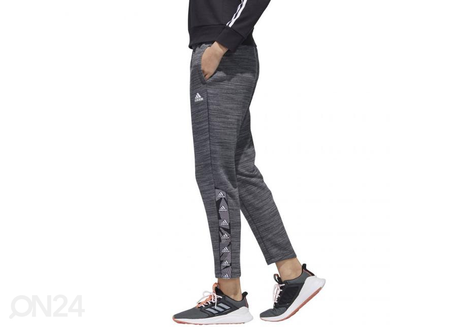Naiste dressipüksid Adidas Essentials Tape Pant W GE1132 suurendatud