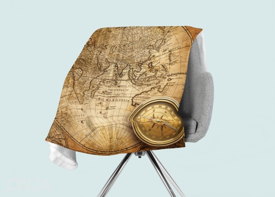 Pleed Old compass on the Map 150x200 cm suurendatud
