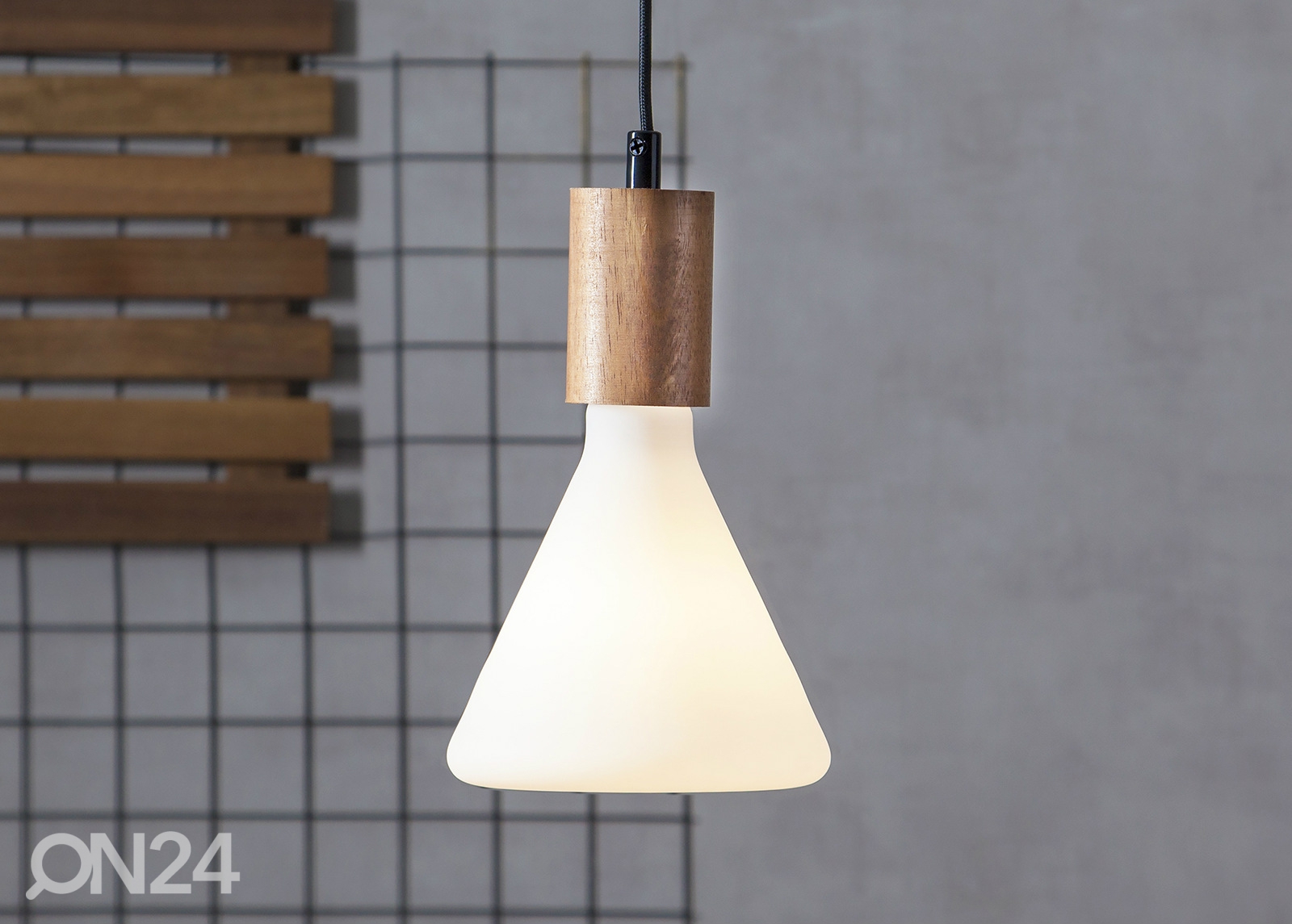 Декоративная LED лампочка с цоколем E27, 5,6 Вт увеличить