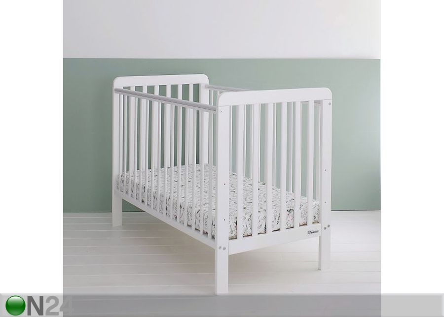 Детская кроватка Britton Classic 120x60 см увеличить