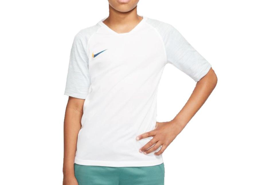 Детская футболка Nike Breathe Strike Top JR AT5885-100 увеличить