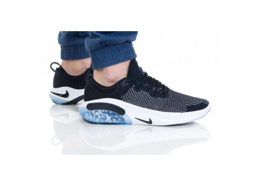 Мужская повседневная обувь Nike Joyride Run FK M AQ2730-001 увеличить