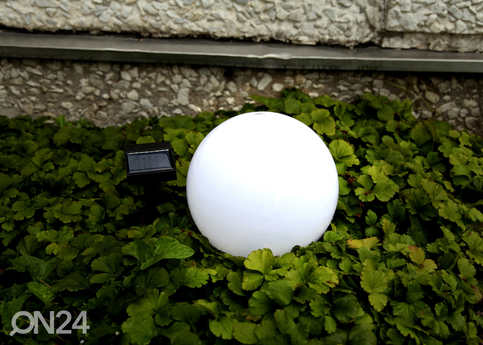 Садовая лампа с солнечной панелью 20 см увеличить