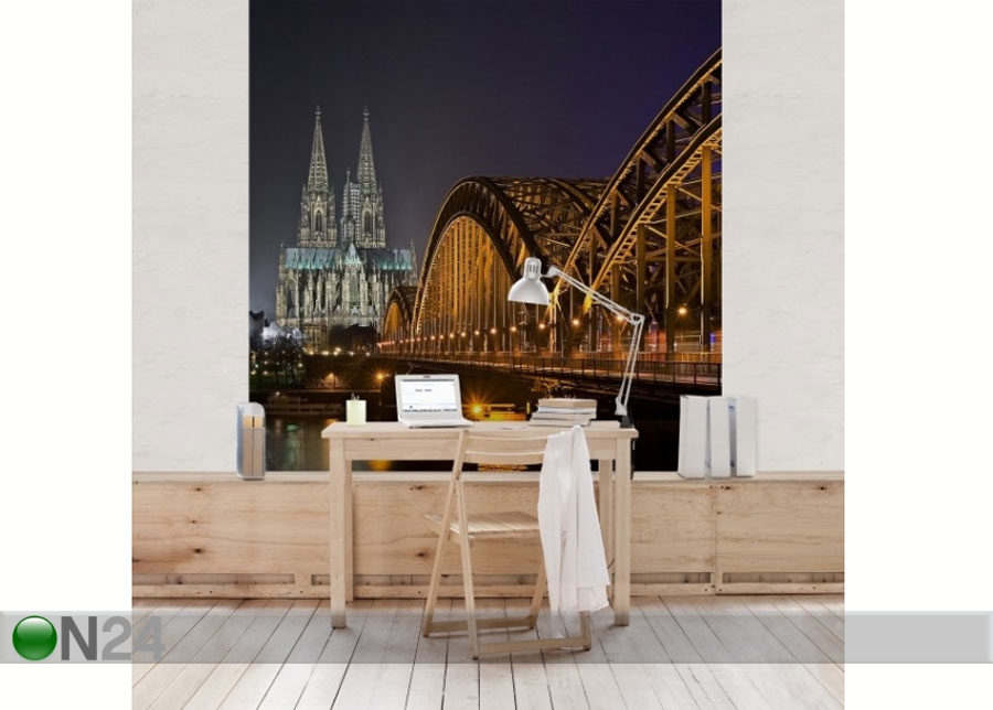 Флизелиновые фотообои Cologne Cathedral увеличить