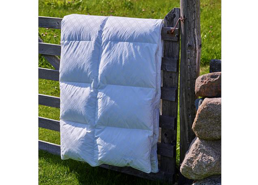 Untuvapeitto kesä 150x210 cm, 384 g