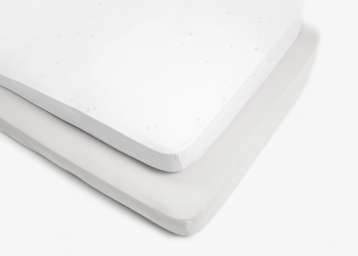 Muotoon ommeltu lakana 70x140 cm