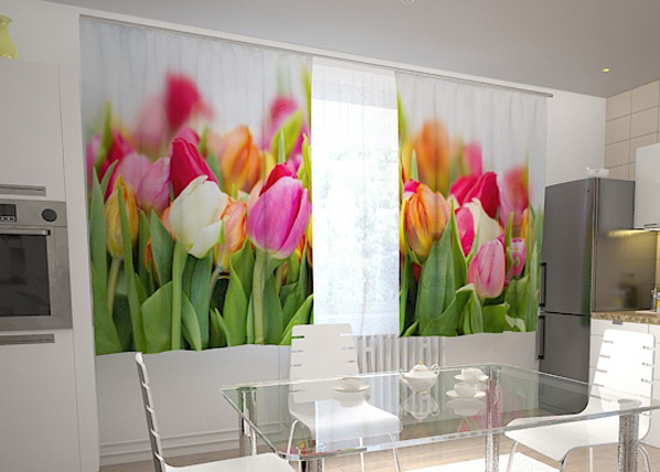 Läpinäkyvä verho TULIPS IN THE KITCHEN 200x120 cm